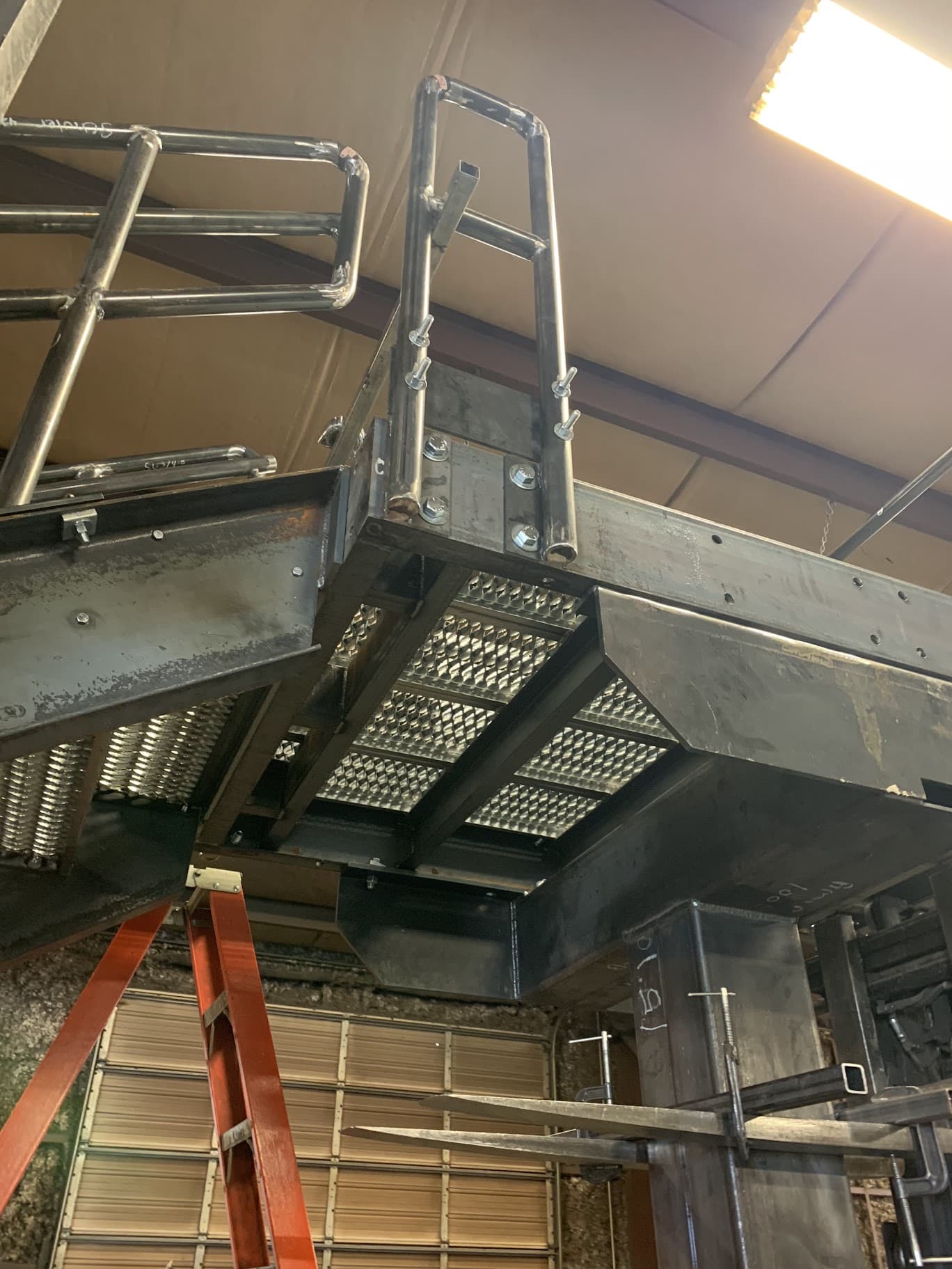 Fabricated stainless steel chute and hopper components